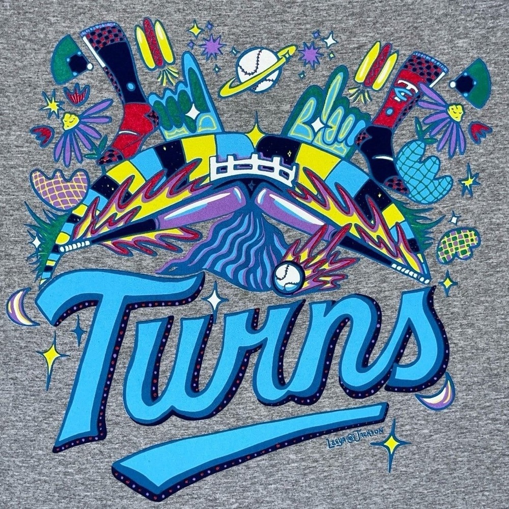 Minnesota Twins limited edition Artist Series T-Shirt Adult XL bold graphics‎